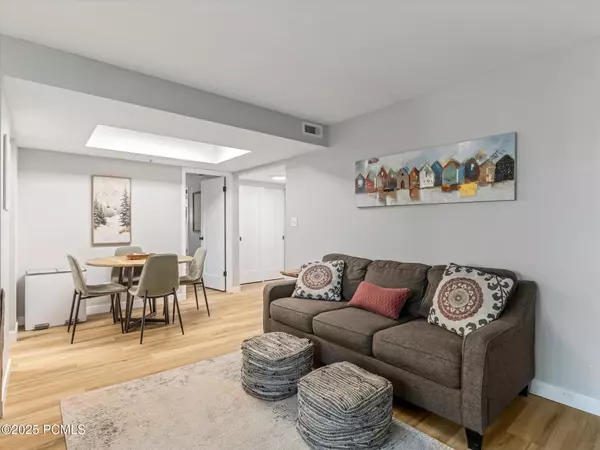 Park City, UT 84098,6821 N 2200 #Apt 11 J