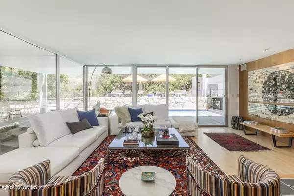 Salt Lake City, UT 84108,3017 E Saint Marys CIR Circle