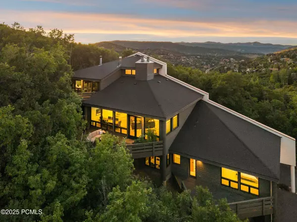Park City, UT 84098,7089 Pinecrest DR Drive