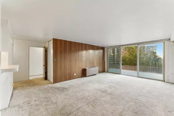 Salt Lake City, UT 84103,8 Hillside AVE Avenue #Apt. 103