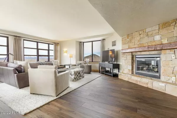 Park City, UT 84098,3855 Grand Summit DR Drive #702 Q3