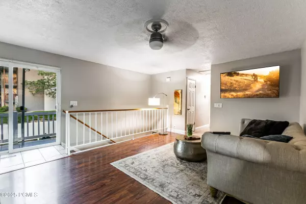 Murray, UT 84123,5235 S Glendon ST Street #Y4