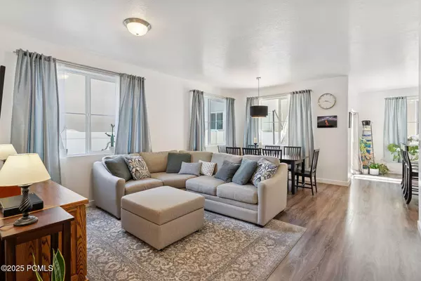 Herriman, UT 84096,5338 W Silver Clover LN Lane