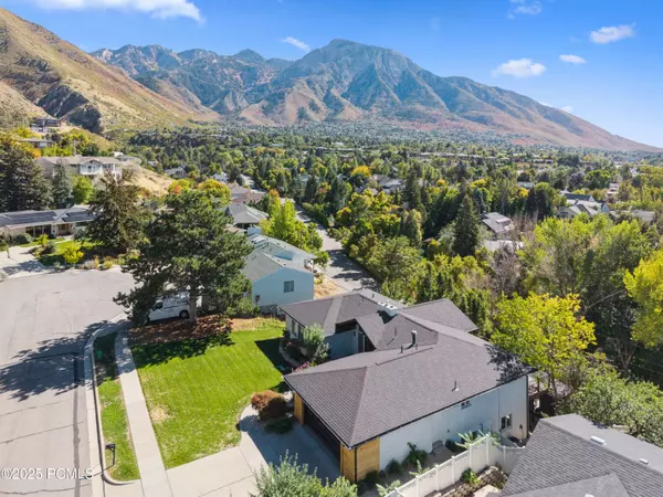 Millcreek, UT 84109,3554 E Suniland CIR Circle