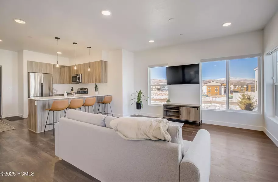 6495 Serviceberry DR Drive #Unit B205, Park City, UT 84098