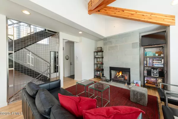 Park City, UT 84060,156 Sandridge RD Road