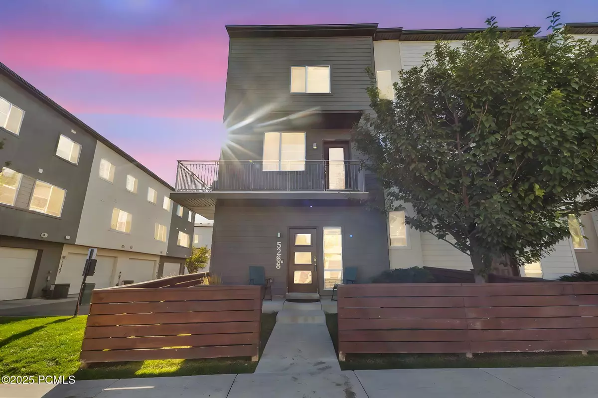Herriman, UT 84096,5288 W Solafax LN Lane #34-I