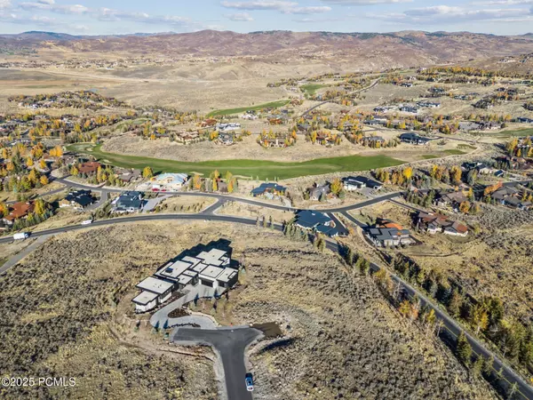 Park City, UT 84098,3255 Bugle CT Court #16