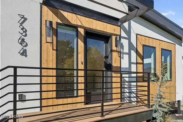 Salt Lake City, UT 84121,7364 S Chris LN Lane