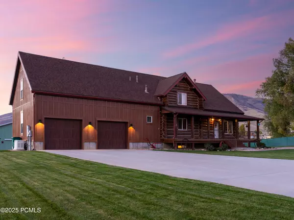 7768 N 1075, Huntsville, UT 84317