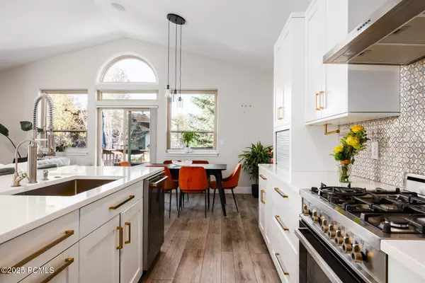 6621 Trout Creek CT Court, Park City, UT 84098