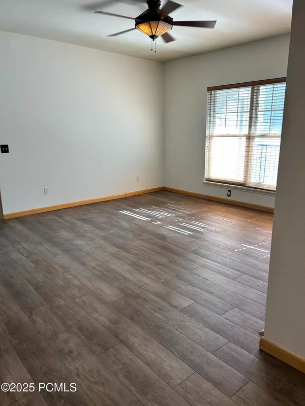 Park City, UT 84098,900 Bitner RD Road #Apt B24