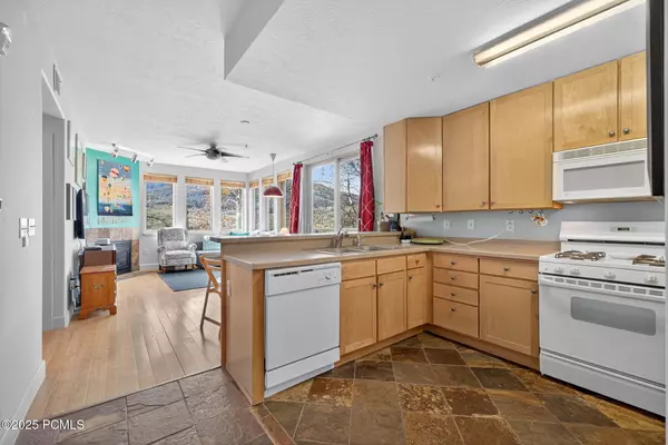 Park City, UT 84098,6749 N 2200 W #B107