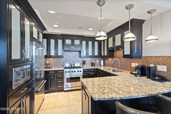 Park City, UT 84098,2100 W Frostwood BLVD Boulevard #5148