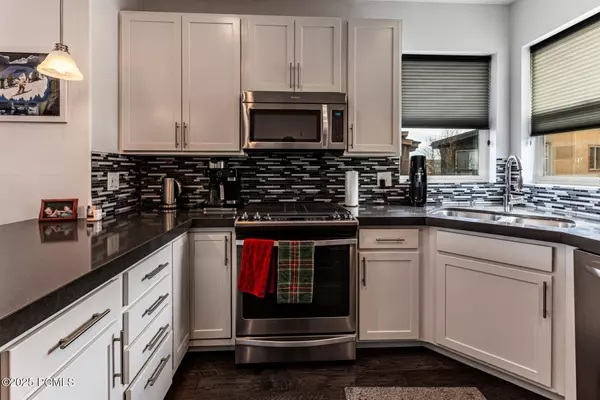 Park City, UT 84098,1370 Center DR Drive #23