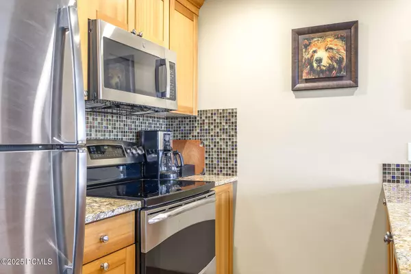 Park City, UT 84098,3720 N Sundial CT Court #B203