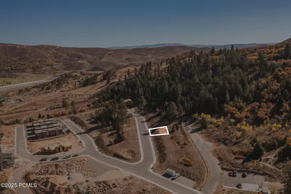 Park City, UT 84098,4069 W Crest CT Court #306