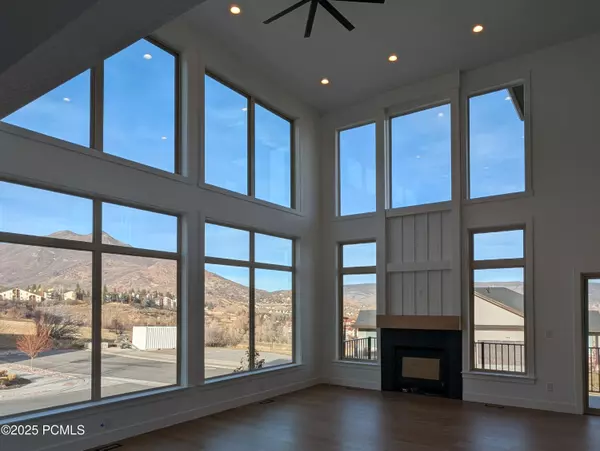 Midway, UT 84049,1085 W Olympic CIR Circle