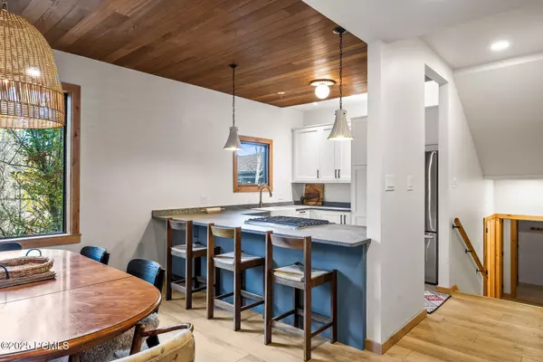 Park City, UT 84060,1445 Crescent RD Road