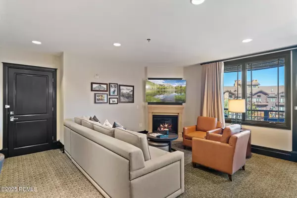 Park City, UT 84098,2100 Frostwood BLVD Boulevard #6107