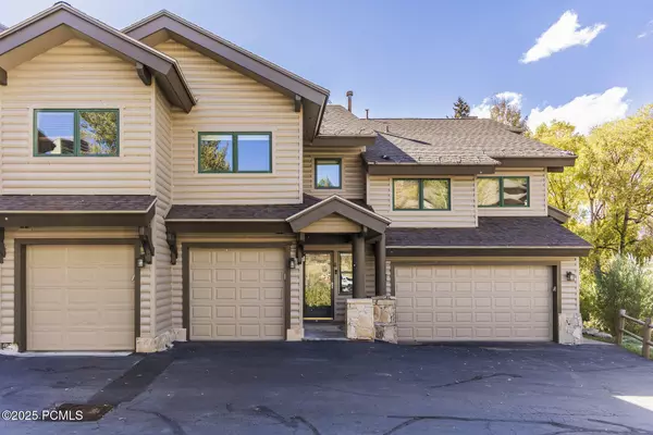 690 Deer Valley DR Drive #Unit 11, Park City, UT 84060
