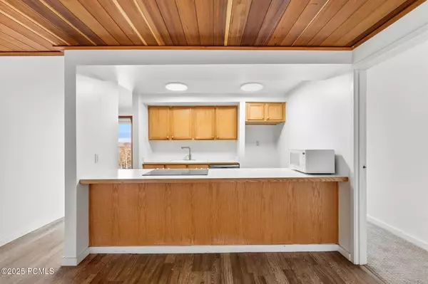 Park City, UT 84060,1421 Crescent RD Road