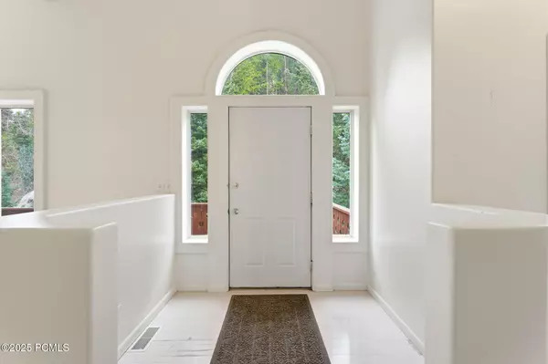 Park City, UT 84098,620 Parkview DR Drive