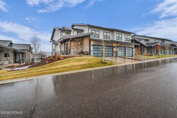 Heber City, UT 84032,10038 N Meer CIR Circle #17