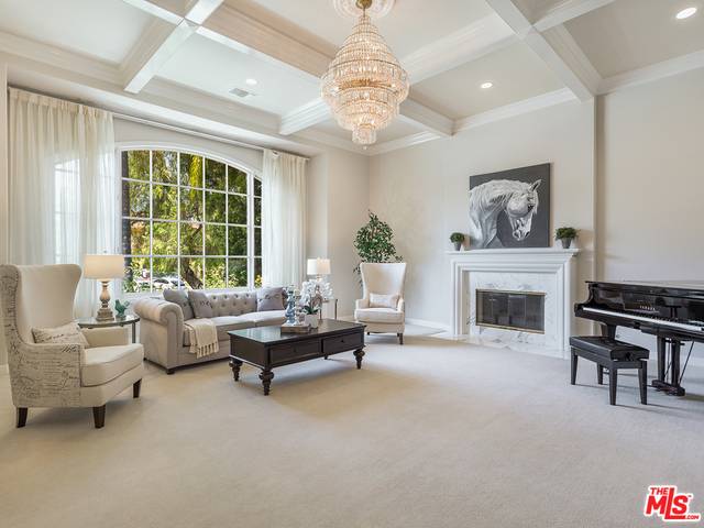 Calabasas, CA 91302,5415 AMBER CIR