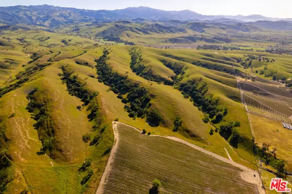 Santa Ynez, CA 93460,4399 ROBLAR AVE