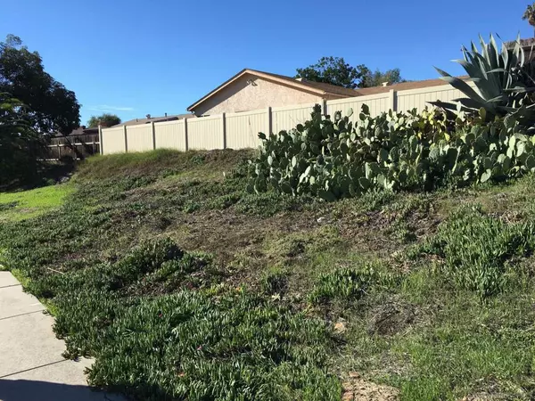 6234 E Lake Dr, San Diego, CA 92119