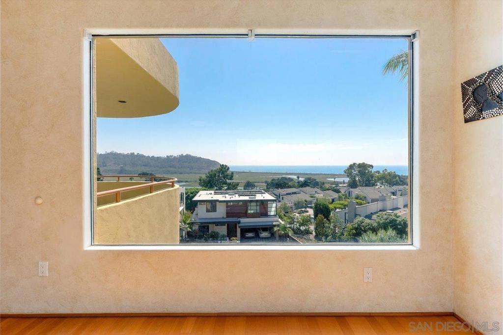 Del Mar, CA 92014,12991 Via Esperia