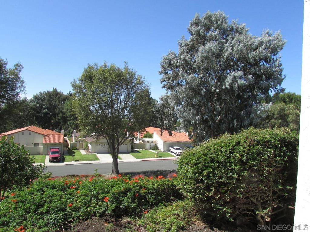 901 Caminito Madrigal #D, Carlsbad, CA 92011