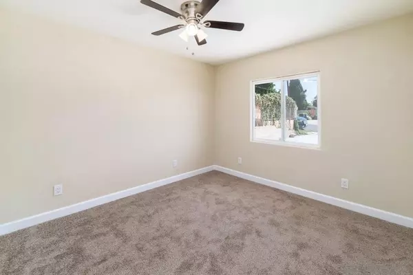 8044 Solana St, San Diego, CA 92114