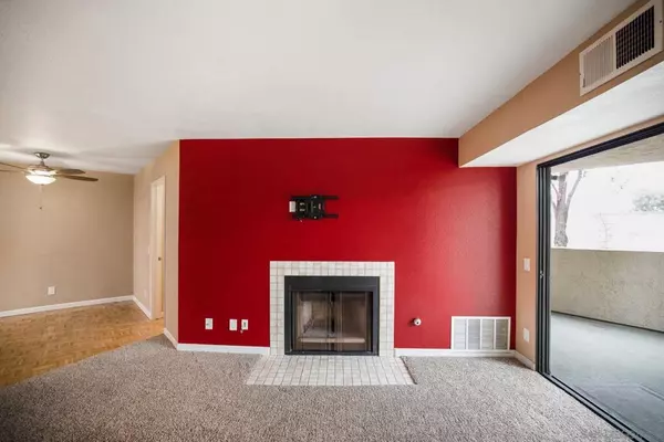 San Diego, CA 92126,9785 Mesa Springs Way #71