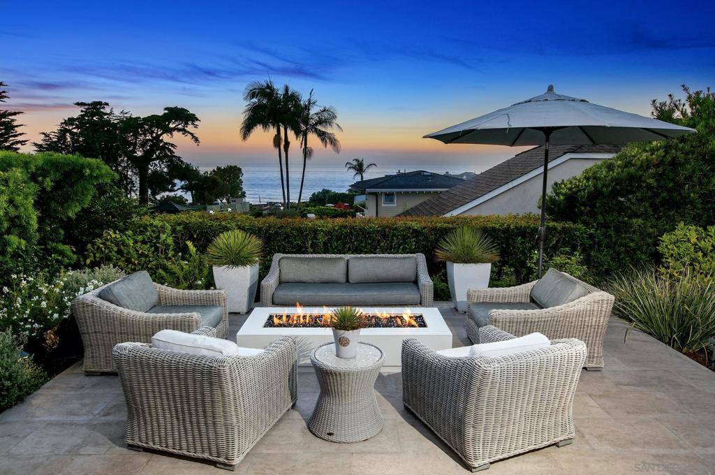 Del Mar, CA 92014,910 Stratford