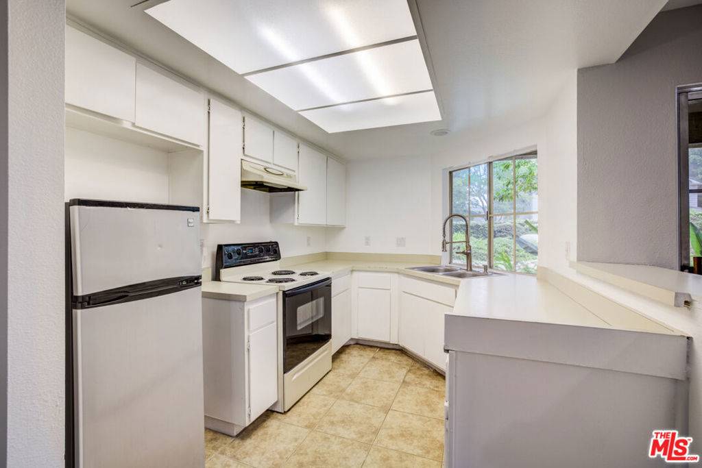 12555 Euclid ST #13, Garden Grove, CA 92840