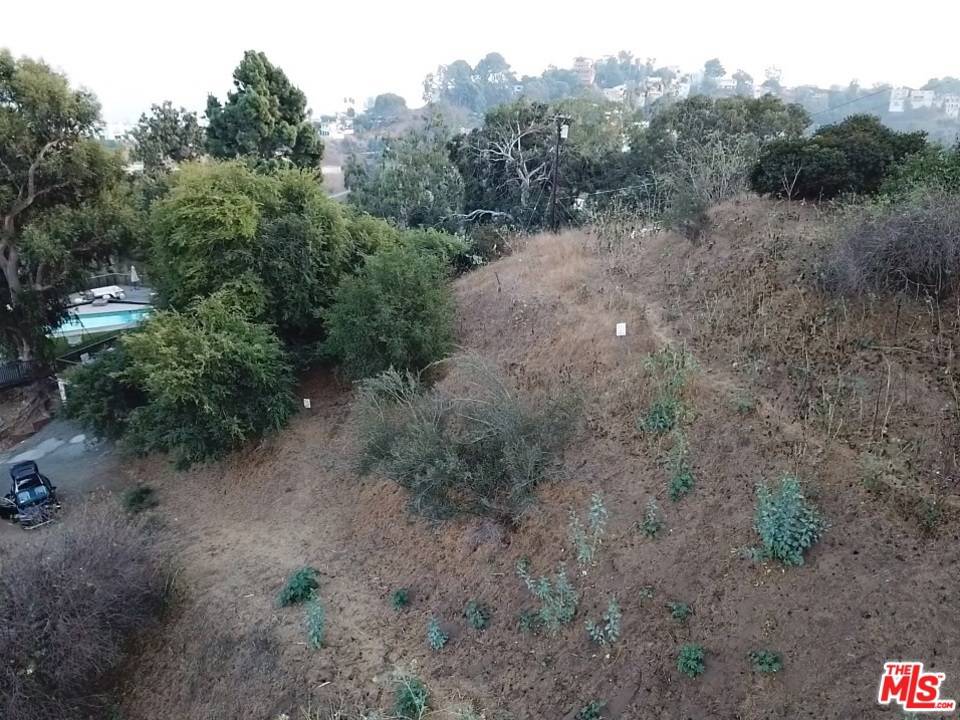 Los Angeles, CA 90046,8314 Utica DR