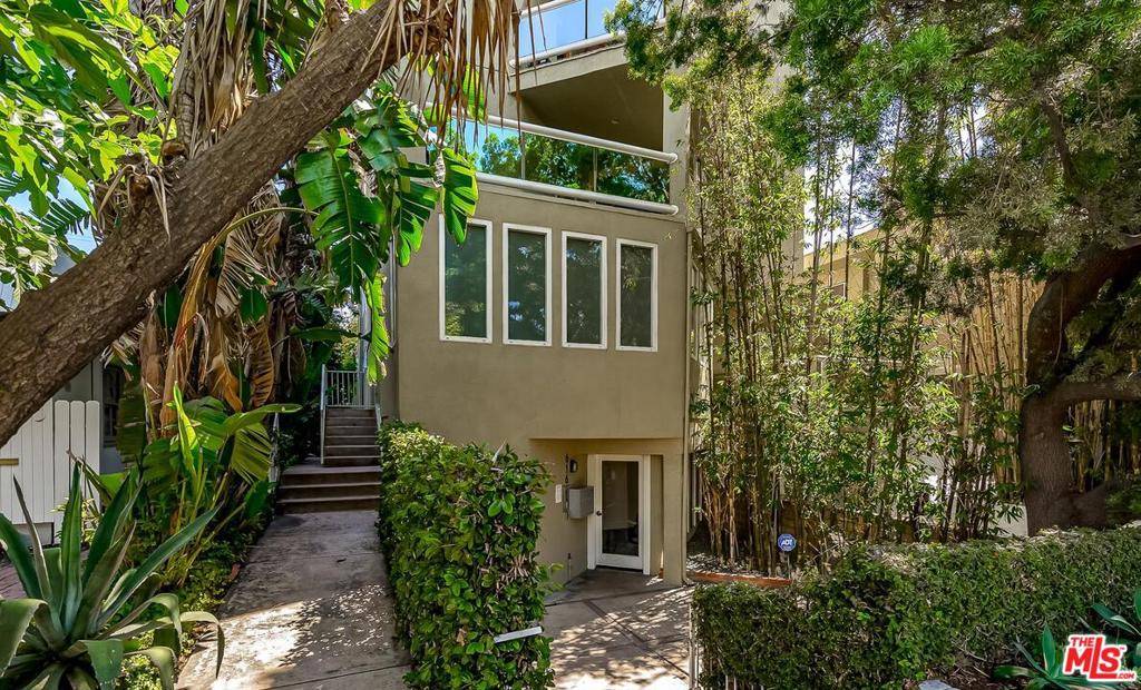 616 HUNTLEY DR #2, West Hollywood, CA 90069