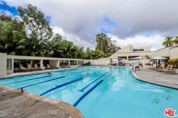 Laguna Woods, CA 92637,3498 W Bahia Blanca #2E