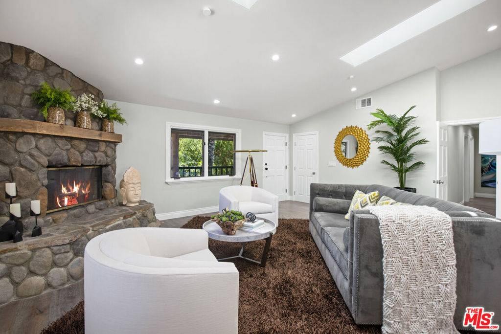 33271 Decker School RD, Malibu, CA 90265