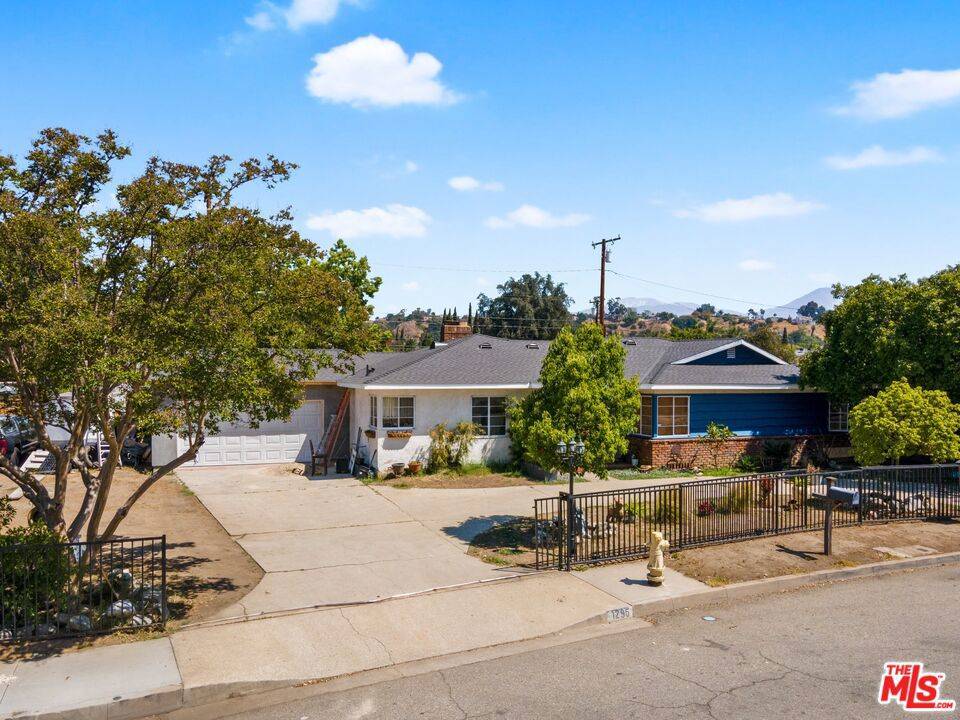 1295 Pavilion DR, Pomona, CA 91768