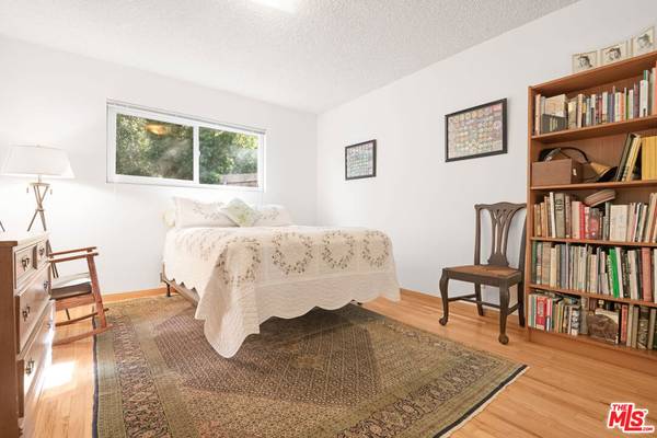 Topanga, CA 90290,1776 Old Topanga Canyon RD