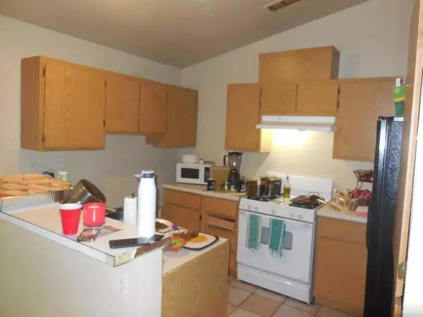 Coachella, CA 92236,53382 Calle La Paz