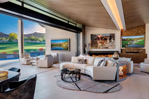 Palm Desert, CA 92260,892 Crescent Falls