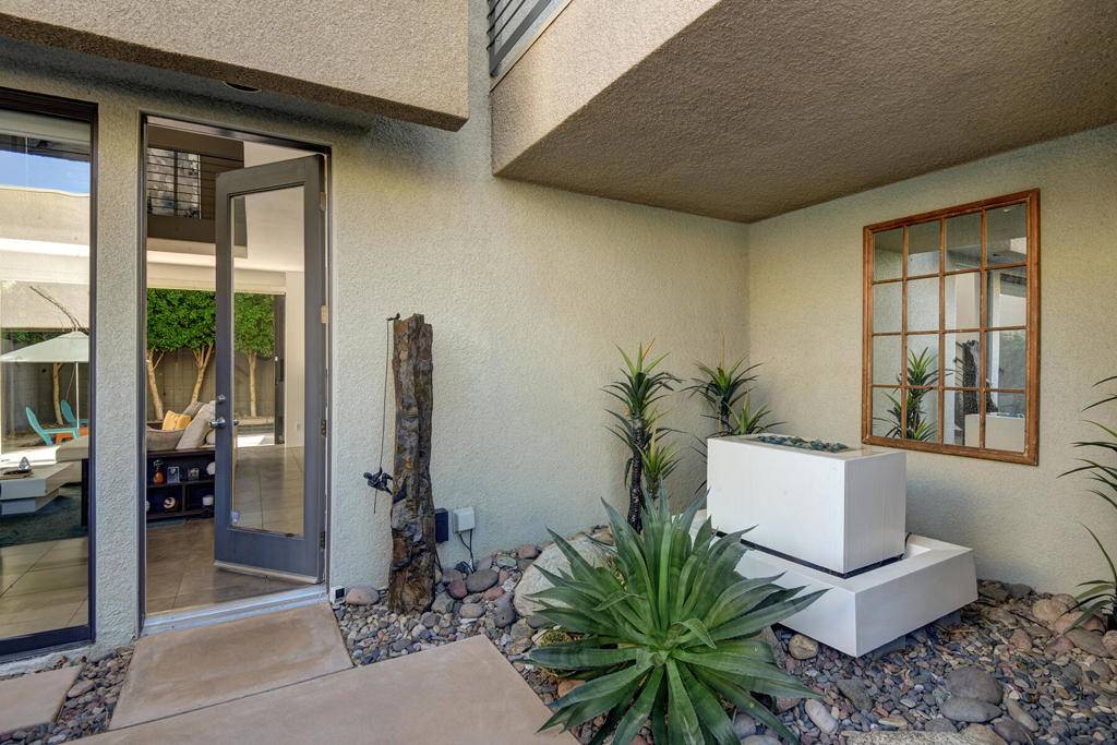 Palm Springs, CA 92262,1528 E Baristo RD