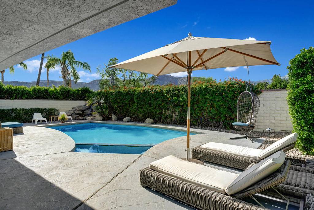 50 Princeton DR, Rancho Mirage, CA 92270