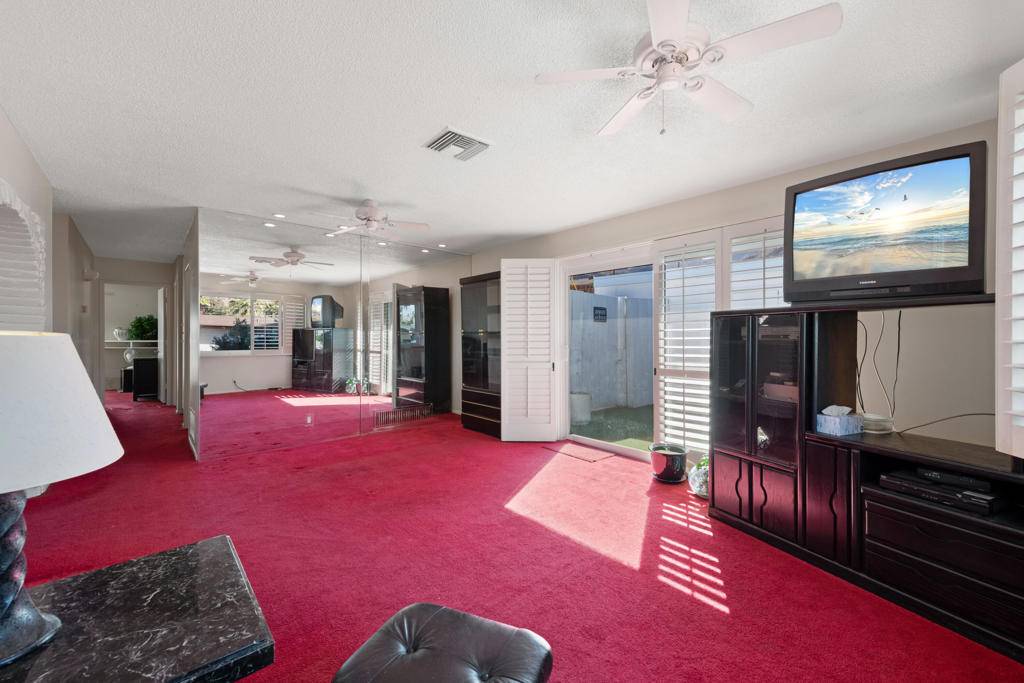 Cathedral City, CA 92234,39350 Juan CIR