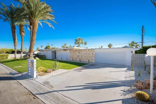 2303 E Hildy LN, Palm Springs, CA 92262