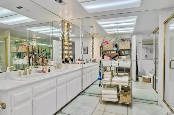 Palm Desert, CA 92260,90 Presidio PL